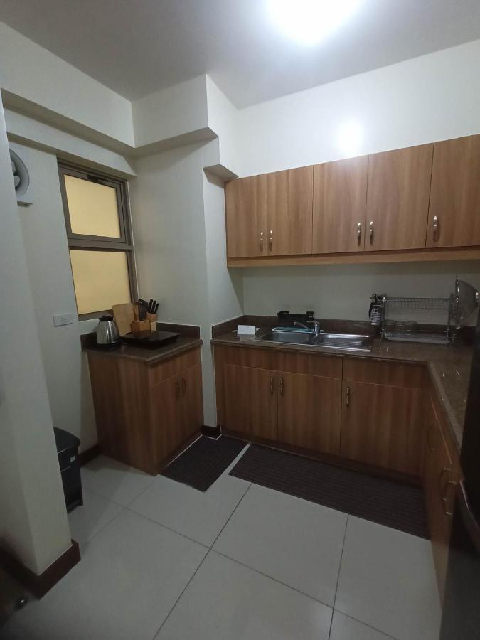 Acacia Estates Taguig Aparthotel Manila Esterno foto