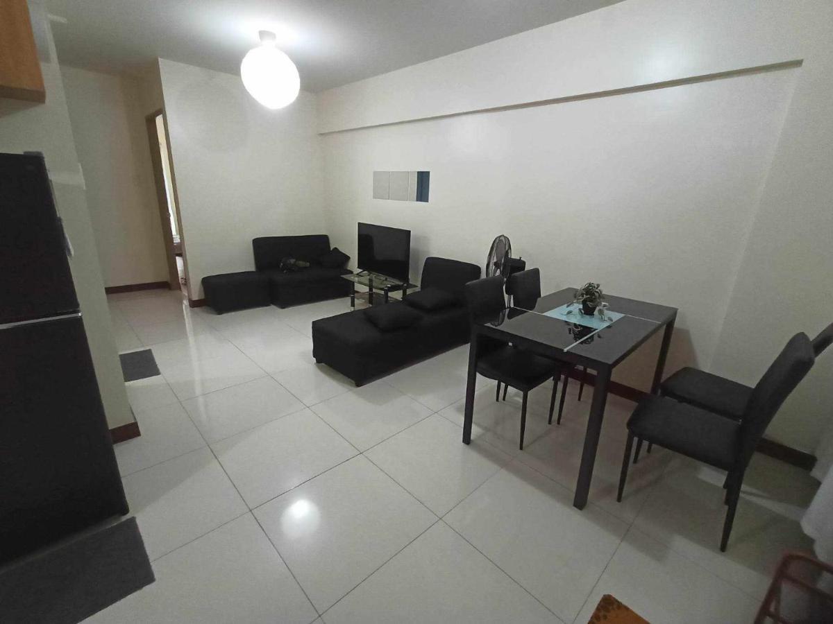 Acacia Estates Taguig Aparthotel Manila Esterno foto